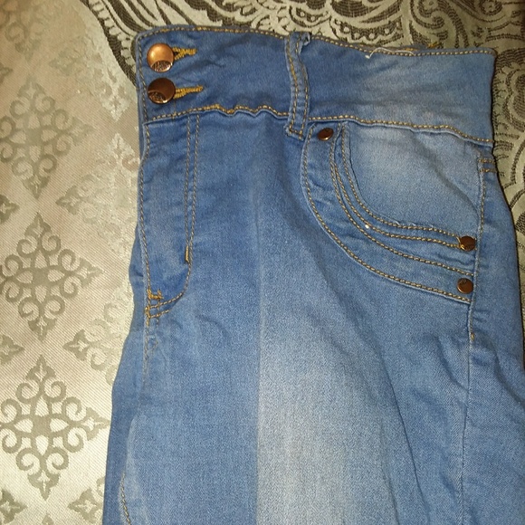 jeans - Picture 2 of 2